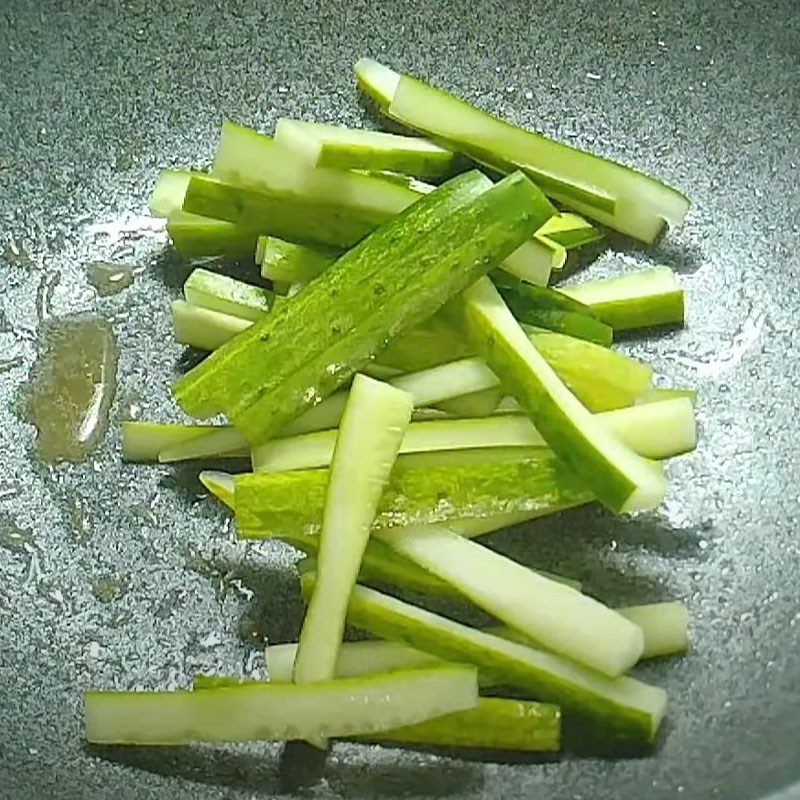 Step 3 Sauté various vegetables Vegetarian rice mixed with soy sauce