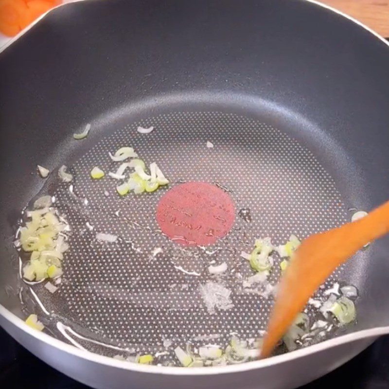 Step 4 Sautéed pickled mustard greens Vegetarian sticky rice (Recipe shared by Tiktok Vegetarian Kitchen XANH)