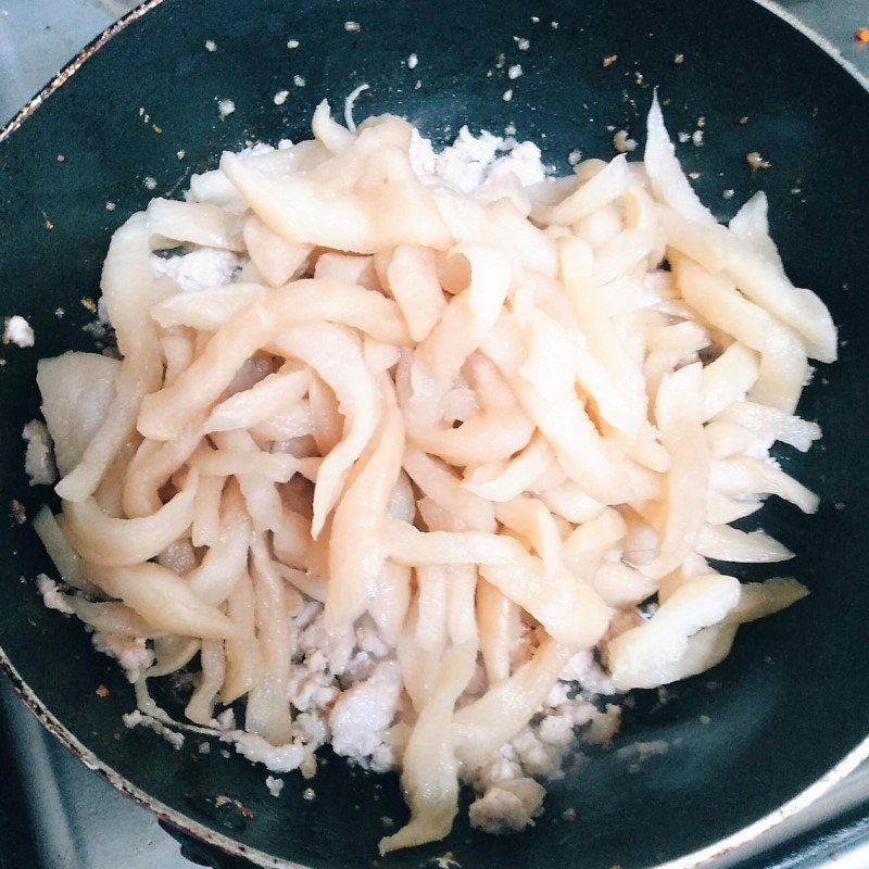 Step 3 Stir-fried pickled radish with minced meat Stir-fried pickled radish with minced meat