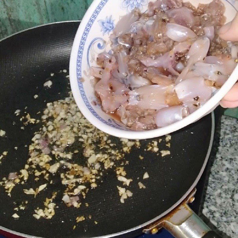 Step 3 Stir-fried frog with bamboo shoots Stir-fried frog with bamboo shoots