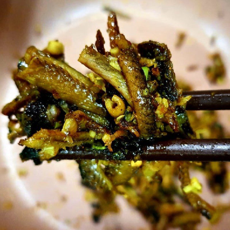 Step 3 Stir-fry eel Nghệ An porridge