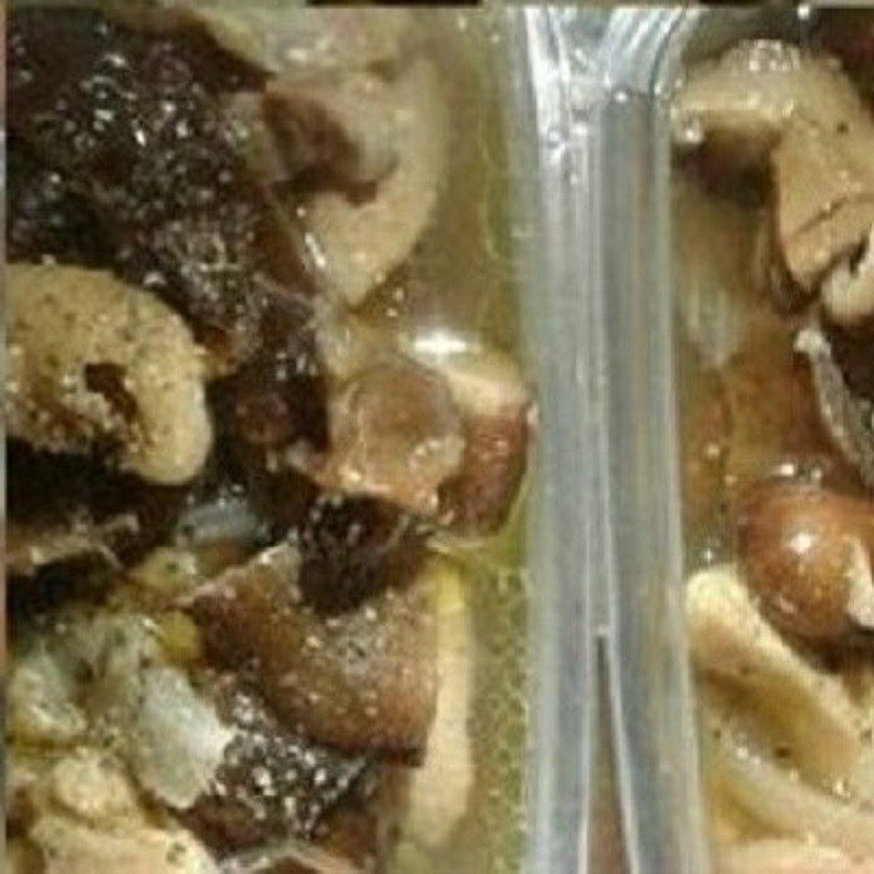 Step 3 Sauté the ingredients Chicken cooked with pork skin