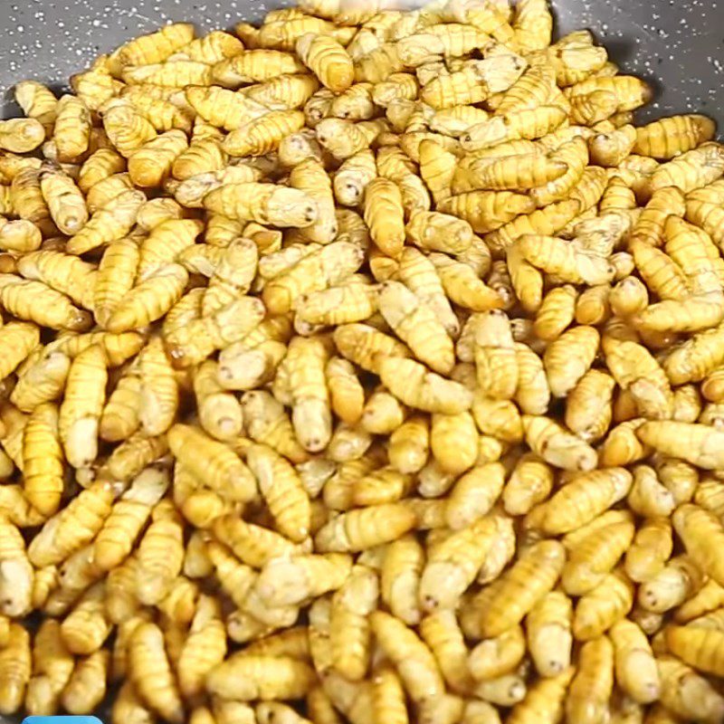 Step 2 Sautéed larvae Sweet and sour sautéed larvae