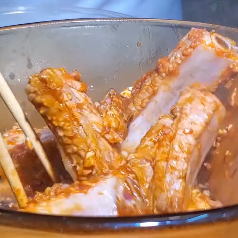 Step 3 Frying pork ribs Ribs cooked with pate