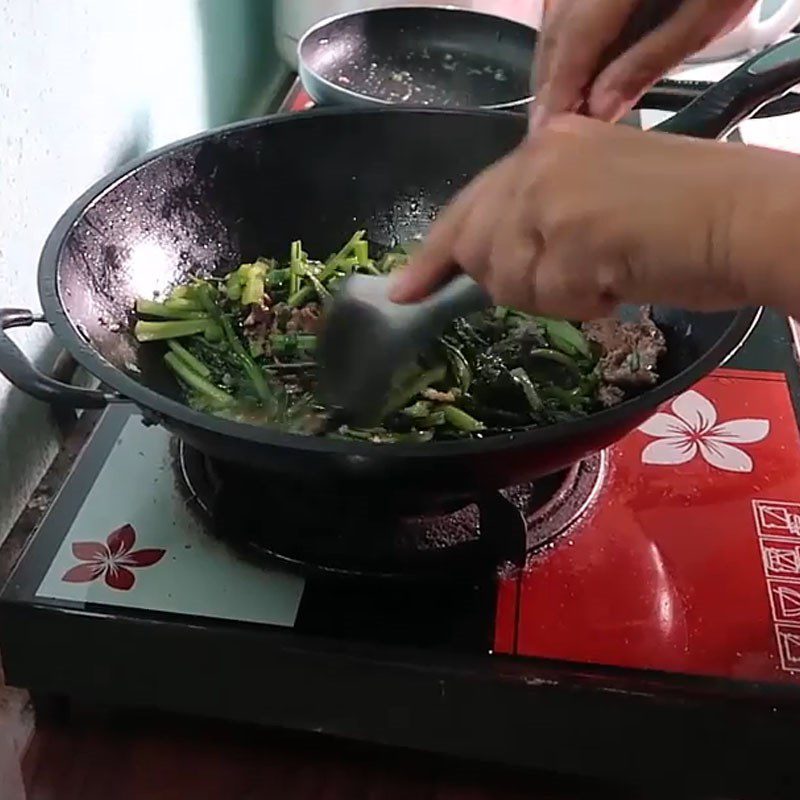 Step 5 Stir-fried beef with broccoli Stir-fried beef with broccoli