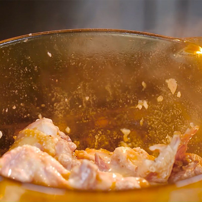 Step 3 Stir-fry chicken Chicken hot pot with rice wine residue