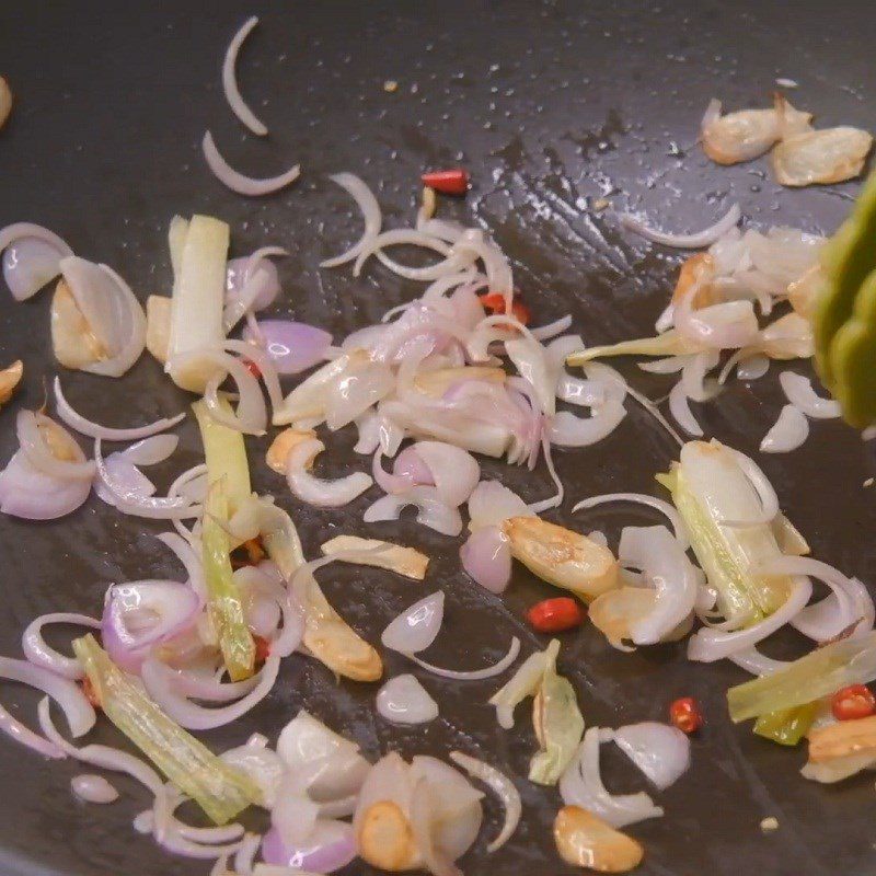 Step 5 Stir-Frying Pork Pork Stir-Fried Udon