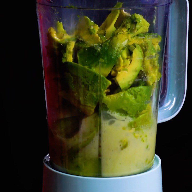 Step 2 Blend the avocado Avocado cream bag