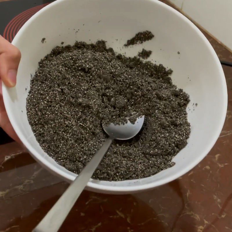 Step 2 Grind brown rice and black sesame Brown Rice Black Sesame Milk