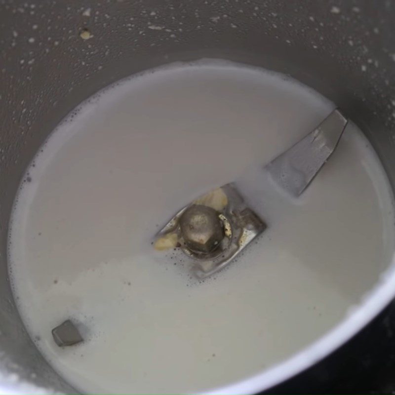 Step 3 Blend the cashews Pineapple smoothie (fragrant) chia seeds