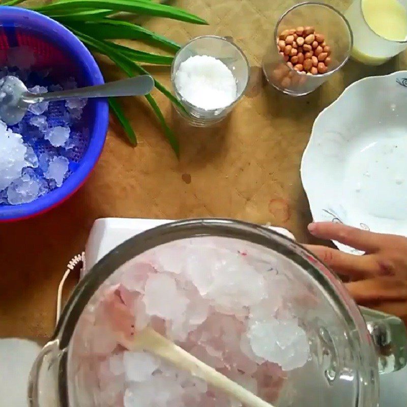 Step 2 Blend strawberry sáp coconut mixture Strawberry sáp coconut smoothie