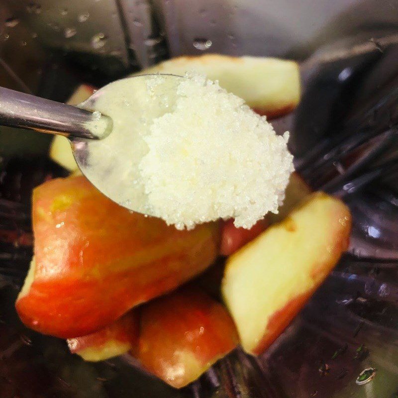 Step 2 Blend the ingredient mixture for Plum Apple Juice