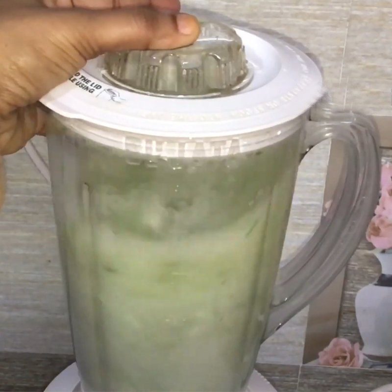 Step 2 Blend the green mango and mint mixture Green mango and mint juice