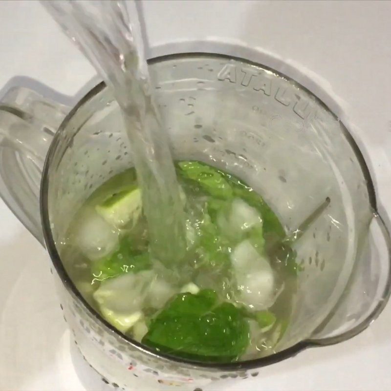 Step 2 Blend the green mango and mint mixture Green mango and mint juice