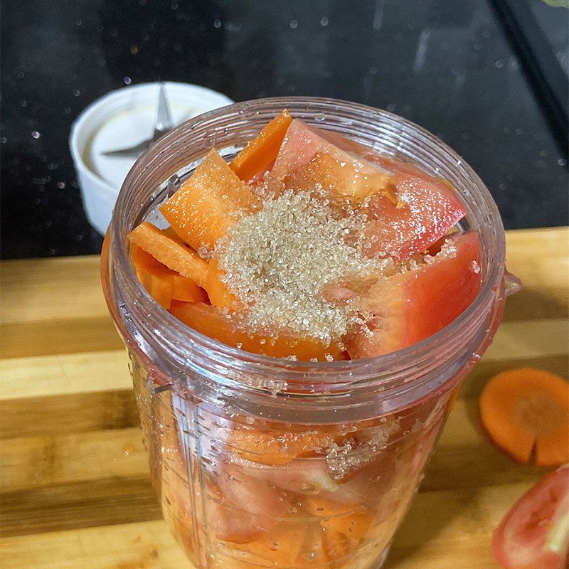 Step 2 Blend the mixture for Carrot and Tomato Juice with a Blender
