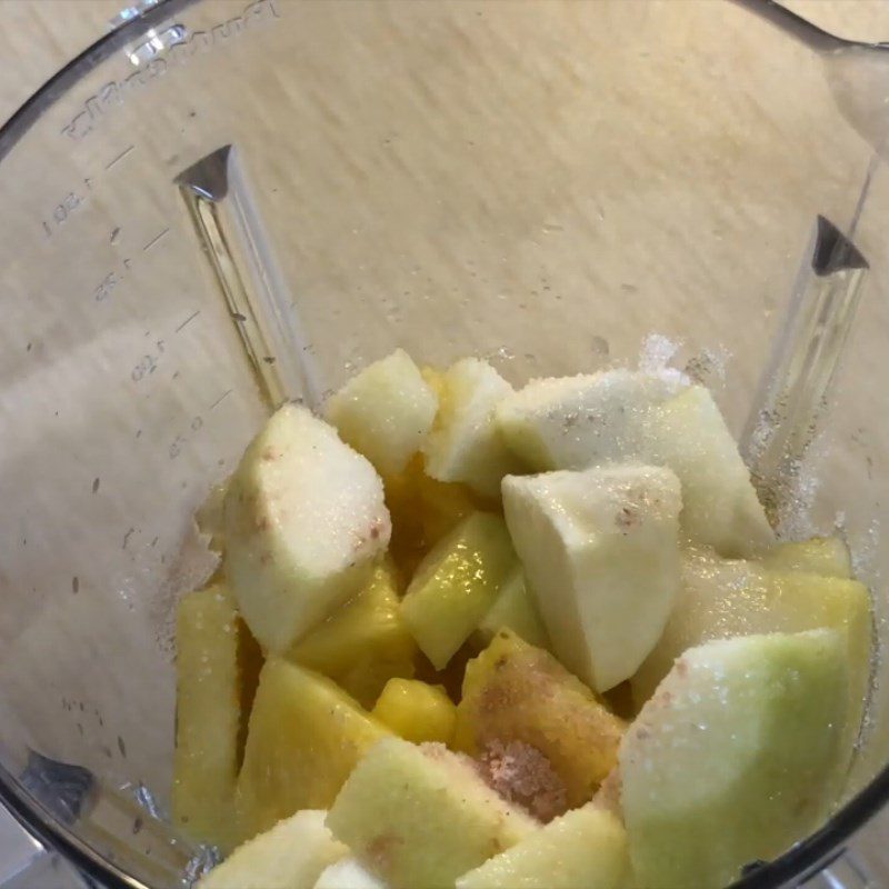 Step 2 Blend Pear and Pineapple Pear Pineapple Juice (fragrant)