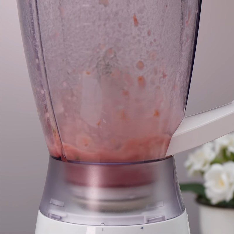 Step 2 Blend the ingredients for Black Grapes Soda