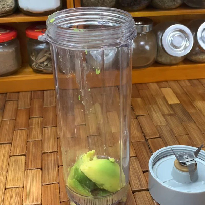 Step 2 Mashing avocado Keto Avocado Milk Tea
