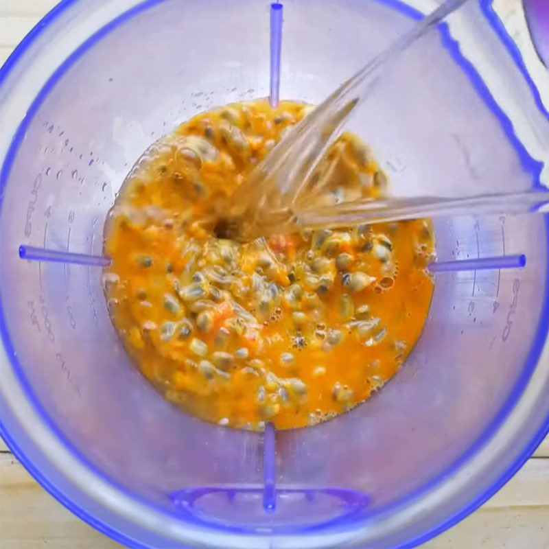 Step 2 Blend the passion fruit Passion Fruit Juice