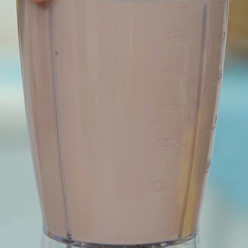 Step 2 Blend the Banana Chocolate Smoothie