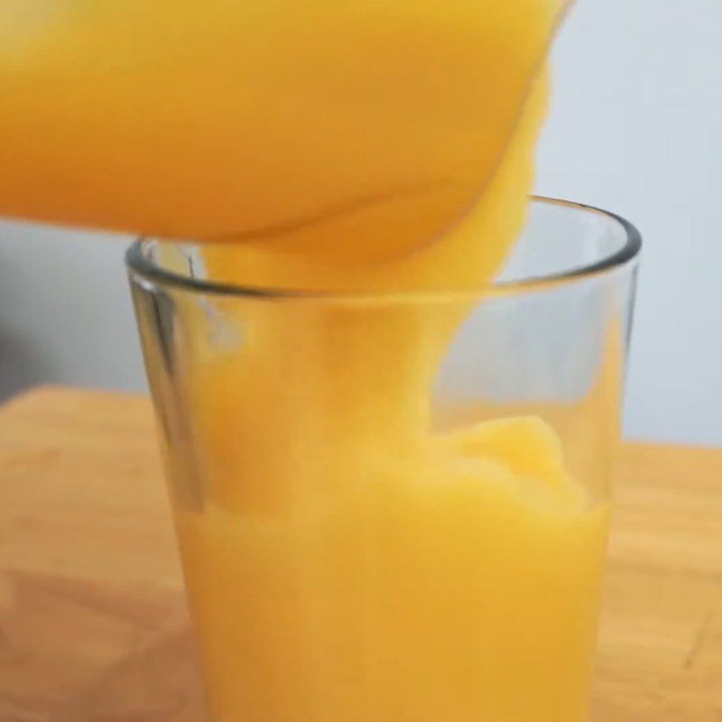 Step 2 Blend the smoothie for mango orange smoothie