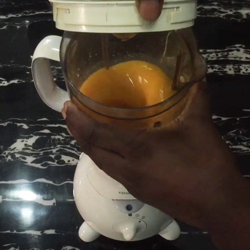Step 2 Blend the smoothie Orange Mango Ginger Smoothie