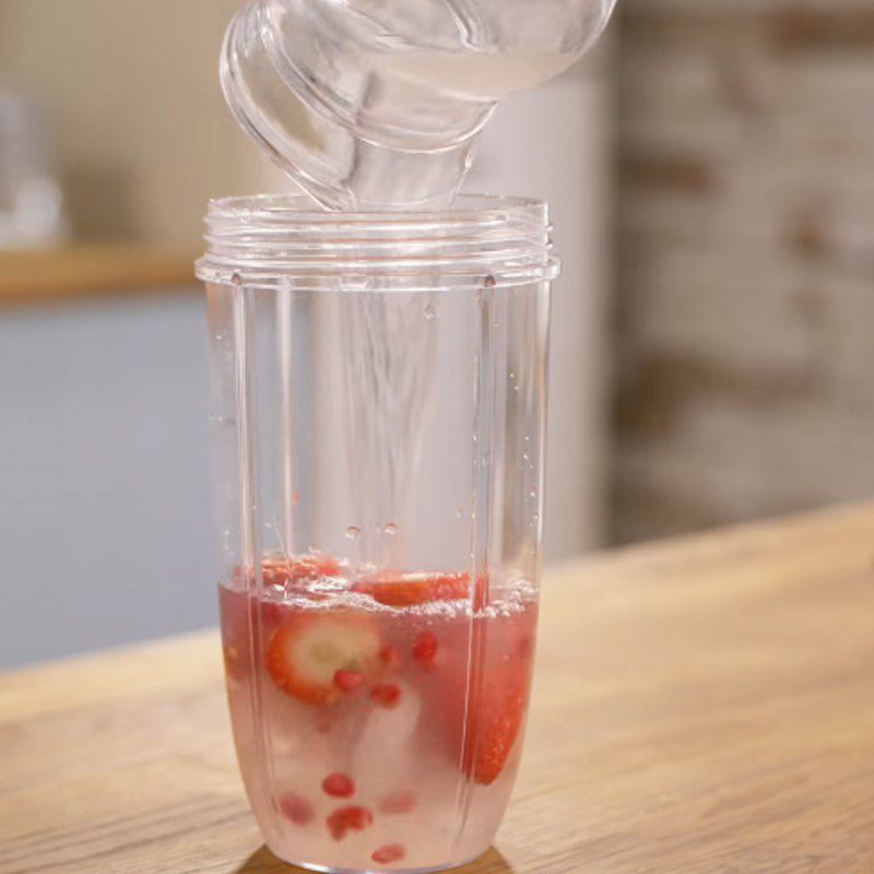 Step 2 Blend the Strawberry Coconut Smoothie