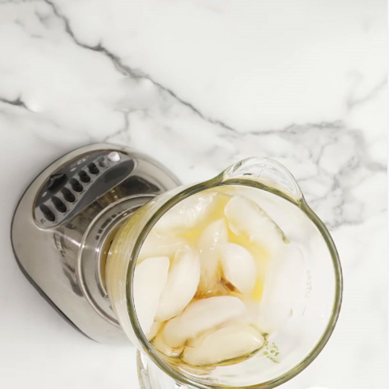 Step 2 Blend the smoothie for Banana Avocado Smoothie