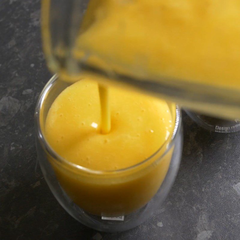 Step 2 Blend the smoothie for Mango Banana Orange Smoothie
