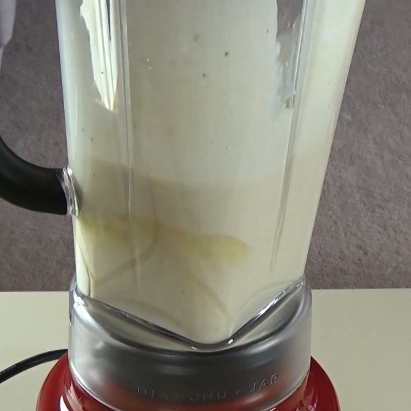 Step 2 Blend the Banana Yogurt Smoothie