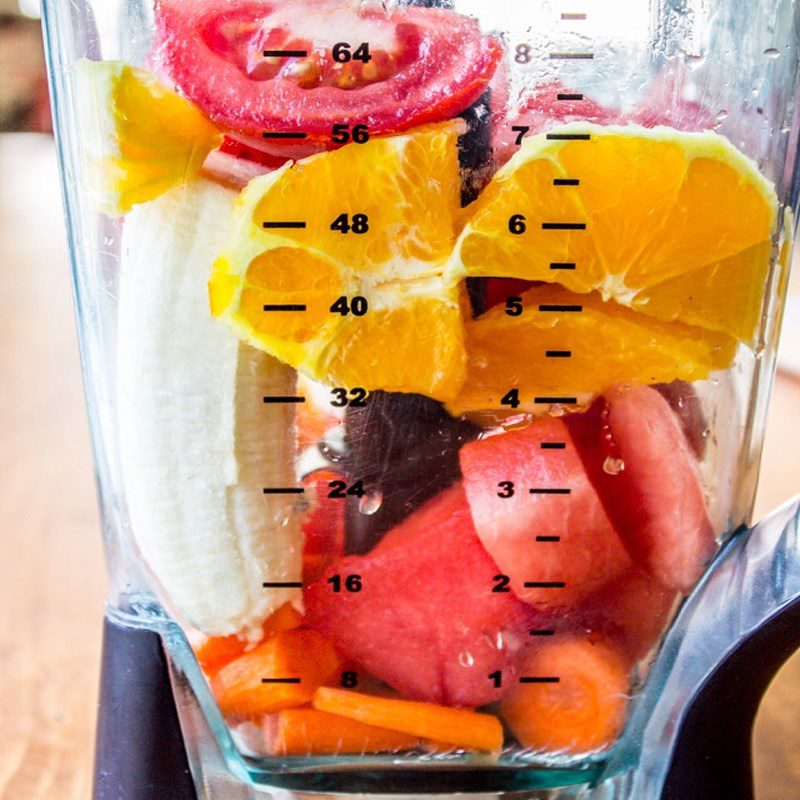 Step 2 Blend the mixed tomato smoothie