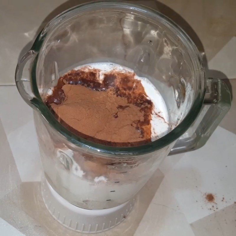 Step 2 Blend the Banana Sapodilla Smoothie