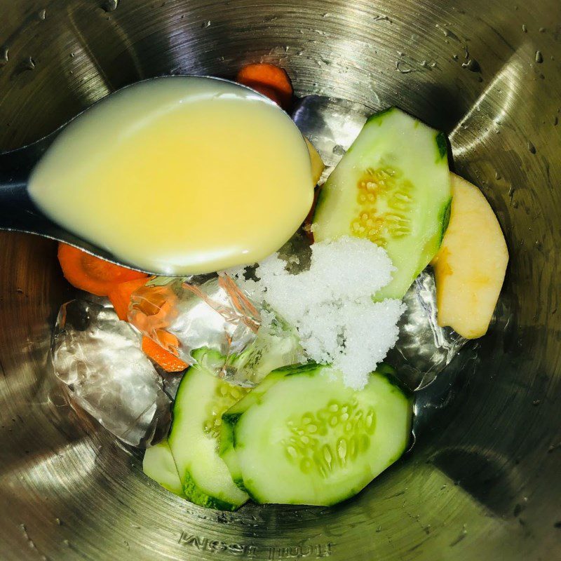 Step 2 Making Smoothie Cucumber Carrot Apple Smoothie