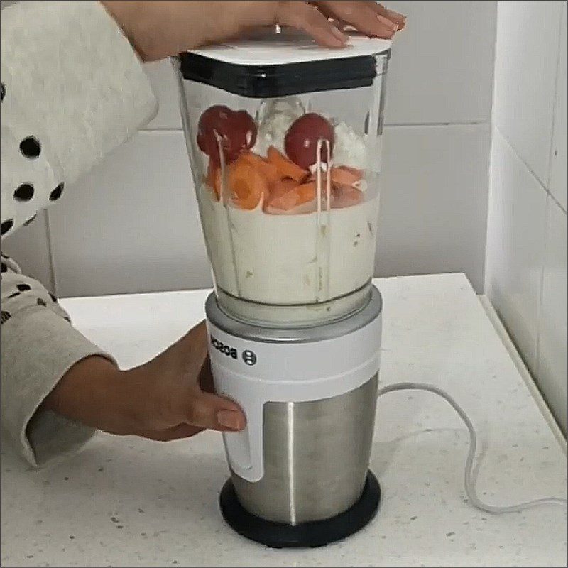 Step 2 Blend smoothie Tomato Carrot Apple smoothie