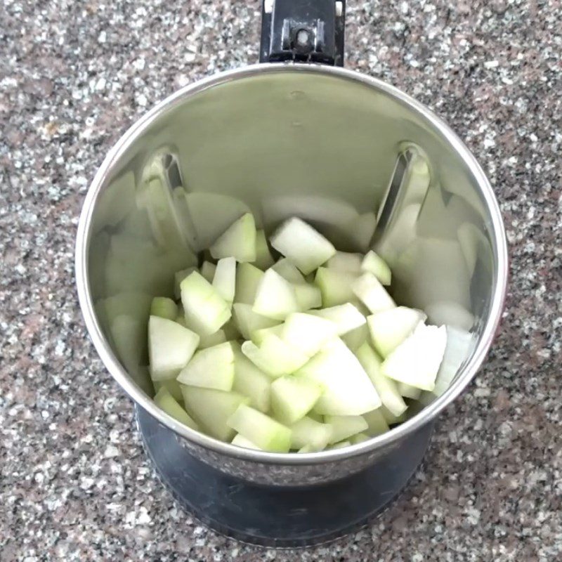 Step 2 Blend the bitter melon yogurt smoothie Bitter Melon Yogurt Smoothie