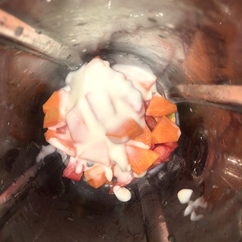 Step 2 Blend Watermelon Carrot Smoothie