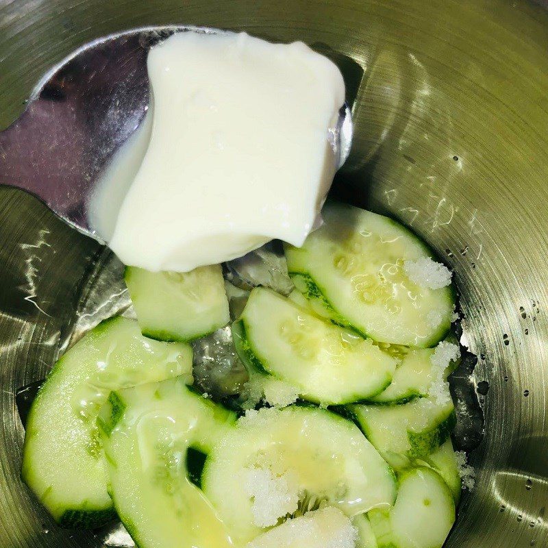Step 2 Blend the cucumber yogurt smoothie