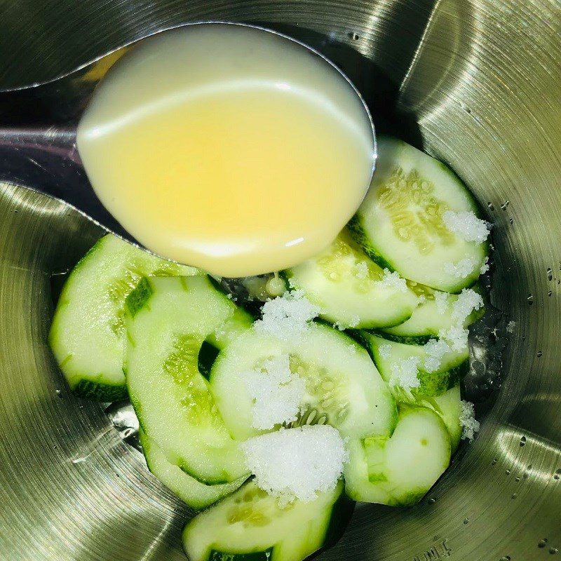 Step 2 Blend cucumber yogurt Cucumber yogurt smoothie