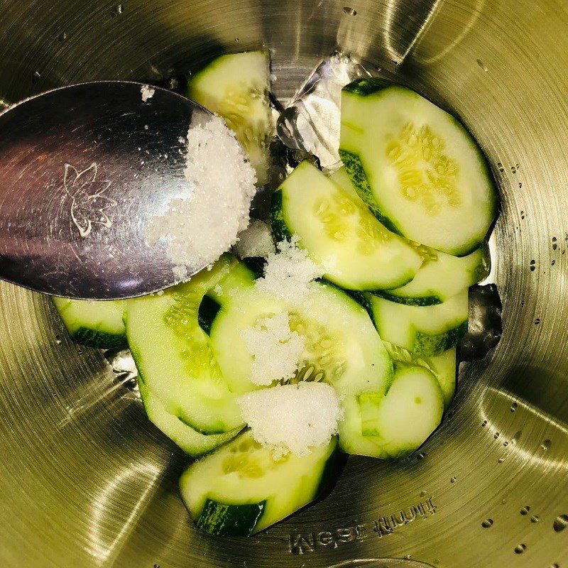 Step 2 Blend cucumber yogurt Cucumber yogurt smoothie