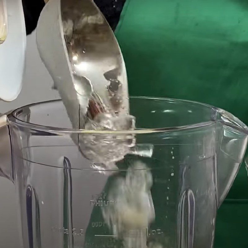Step 2 Blend the Pineapple Banana Smoothie