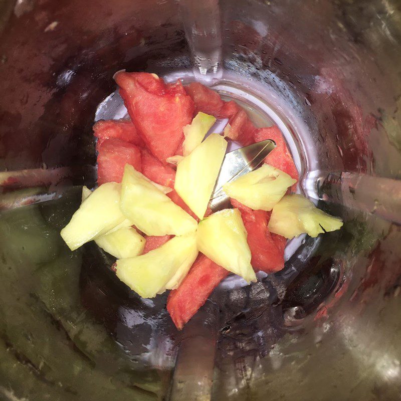 Step 2 Blend pineapple (fragrant) watermelon smoothie Pineapple (fragrant) watermelon smoothie