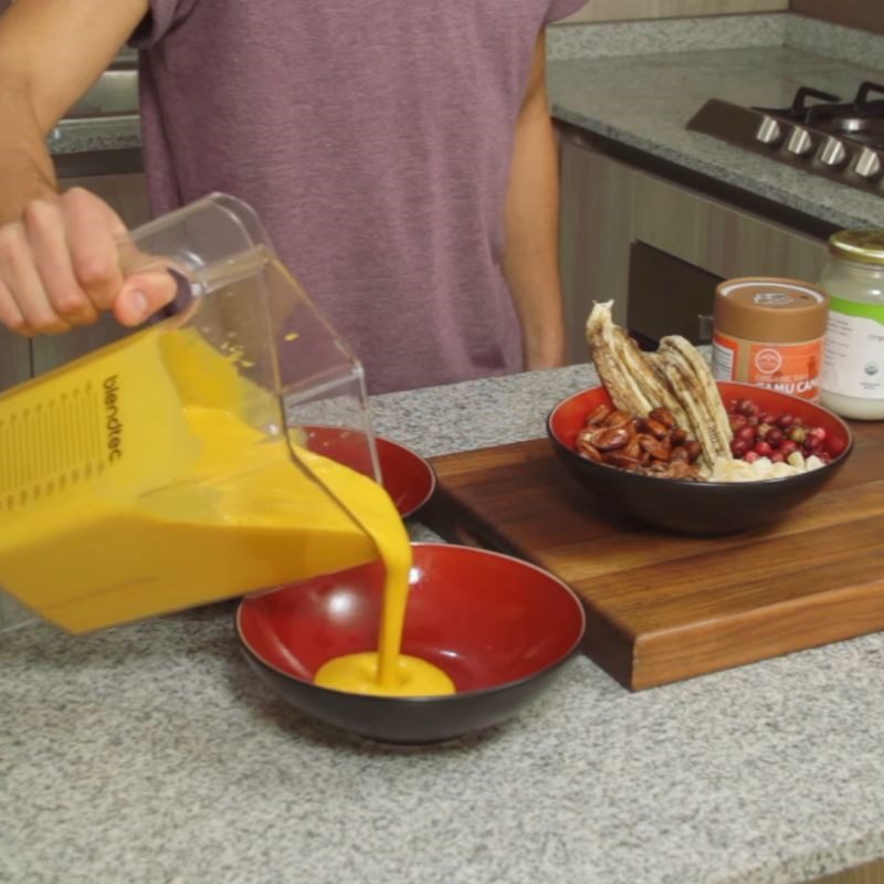 Step 2 Blend the pear and banana smoothie