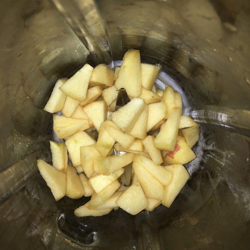 Step 2 Blend apple yogurt smoothie Apple yogurt smoothie