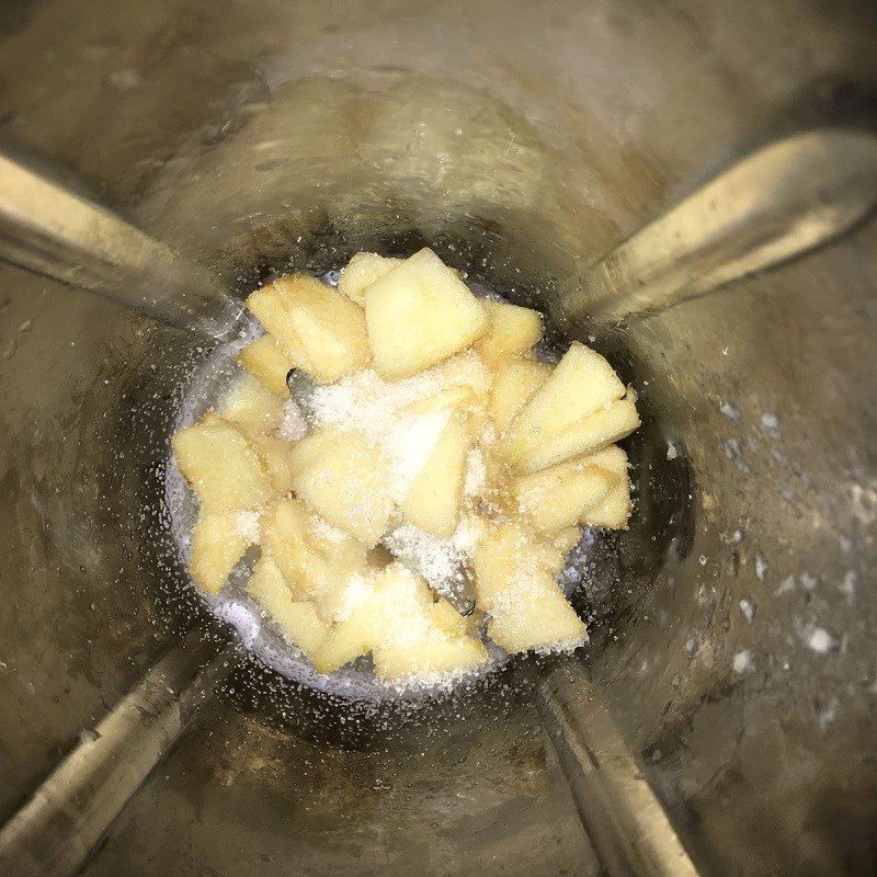 Step 2 Blend apple condensed milk smoothie Apple condensed milk smoothie