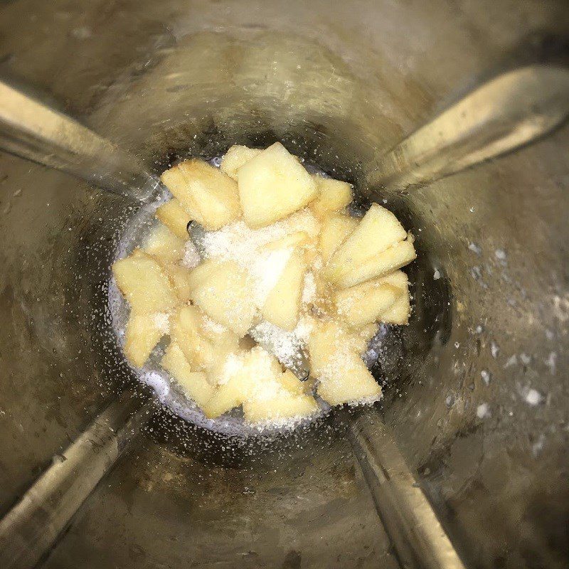 Step 2 Blend the fresh apple smoothie
