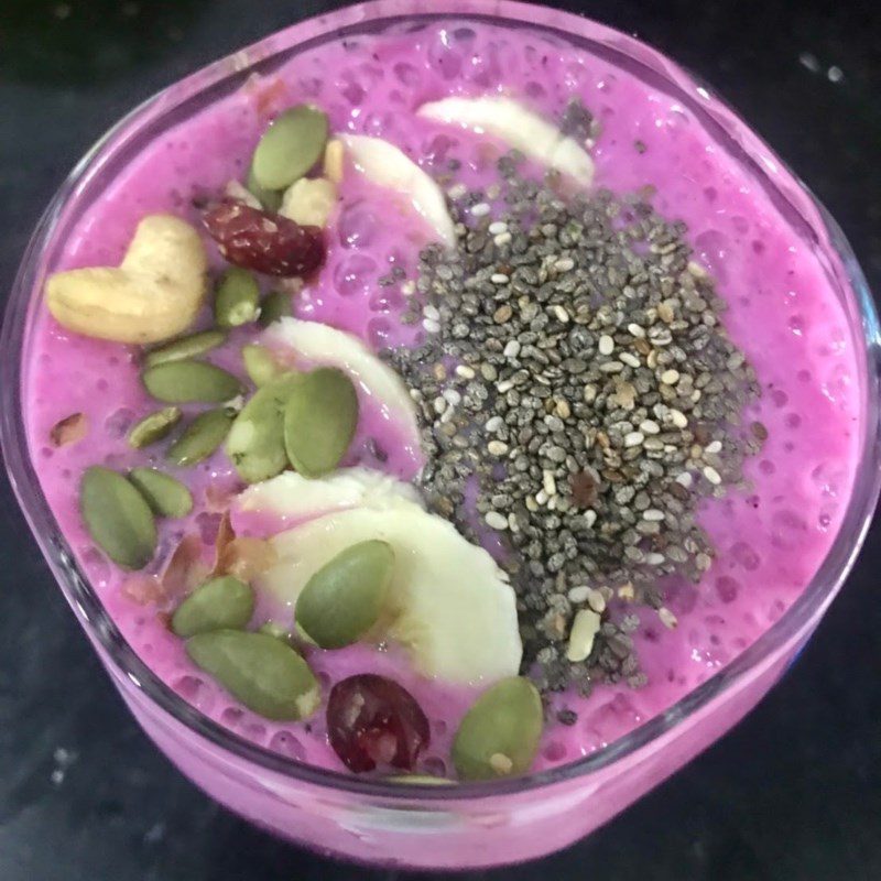 Step 2 Blend dragon fruit banana Dragon fruit banana smoothie