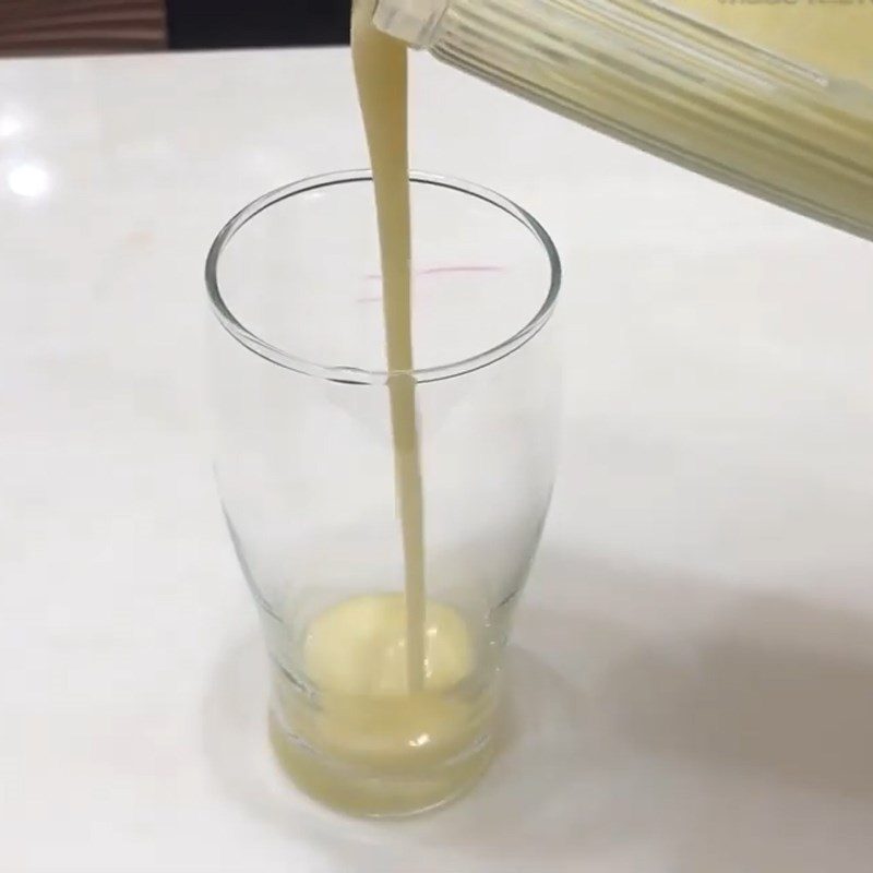 Step 2 Blend green mango honey smoothie Green mango honey smoothie