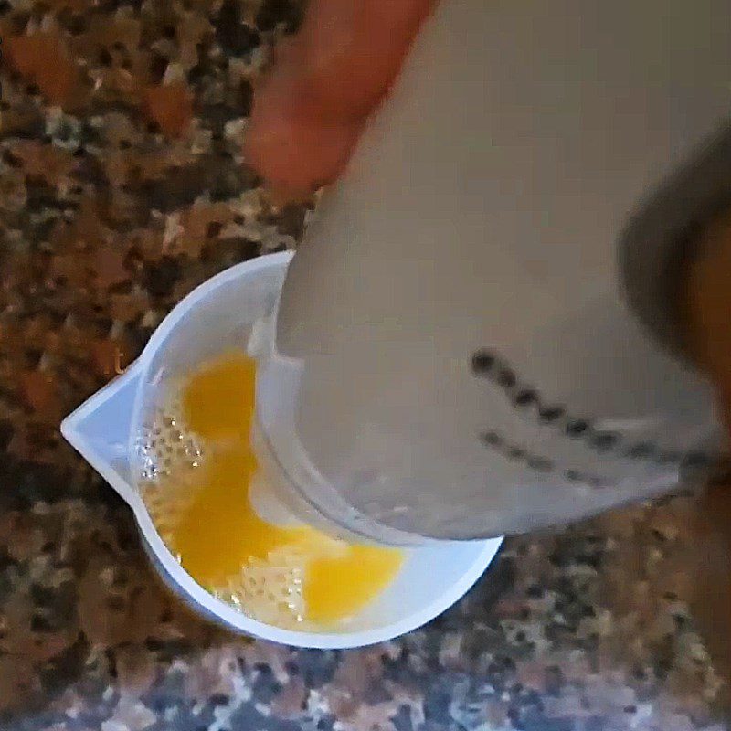 Step 3 Blend pumpkin and lotus seed milk Pumpkin and lotus seed milk for babies
