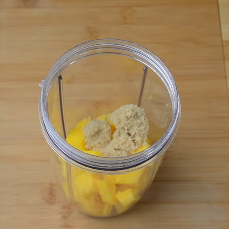 Step 2 Blend the milkshake Mango Milkshake