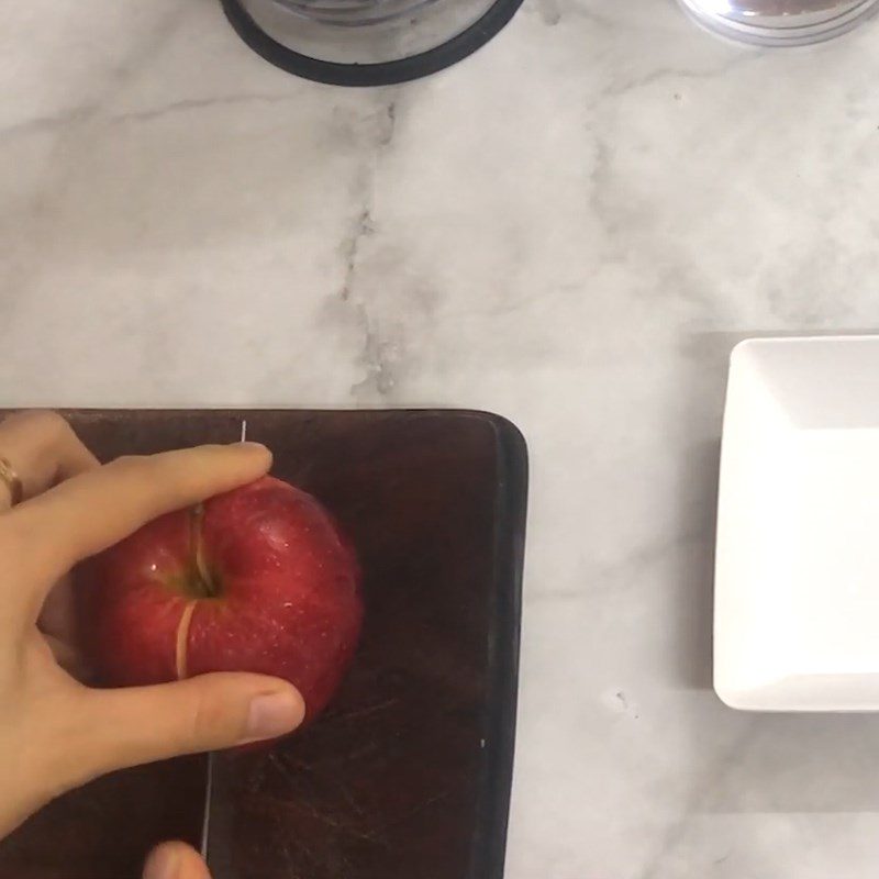 Step 2 Blend the apple Bread porridge with apple